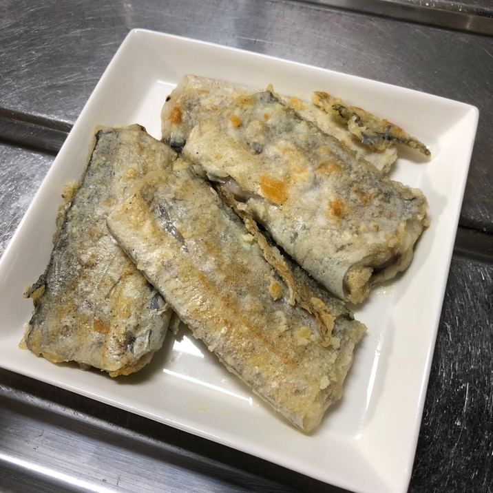 超簡単 太刀魚の揚げ焼き レシピ 作り方 By ぱぴぱぴ222 楽天レシピ 超簡単 太刀魚の揚げ焼き レシピ 作り方 By ぱぴぱぴ222 楽天レシピ